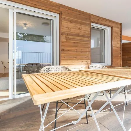 Les Jardins Secrets Apartment
